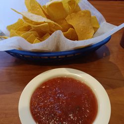 El Rodeo Mexican Restaurant - Chips and Salsa