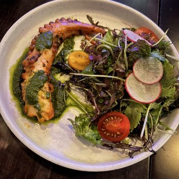 Teller's Bar and Lounge - Octopus - International Near Me - Toronto, Ontario