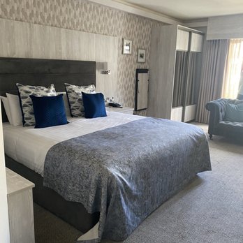 Mill Park Hotel - Hotels Near Me - Donegal, DL