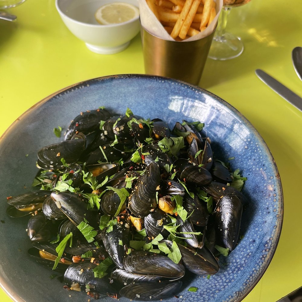 Mussels and fries Mussels and fries