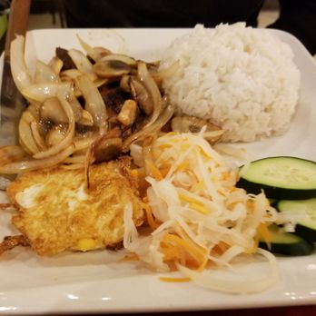 Clay Pot Restaurant - Pork Chop Dinner - Vietnamese Near Me - Waco, Texas