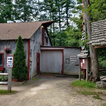 Parker’s Maple Barn - the entrance to the barn - Breakfast & Brunch Near Me - Mason, New Hampshire Parker’s Maple Barn - the entrance to the barn - Breakfast & Brunch Near Me - Mason, New Hampshire