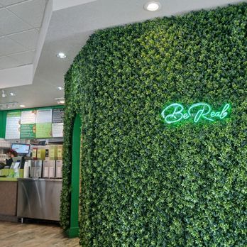 Green Tomato Grill - Environment ‍ - New American Near Me - Orange, California