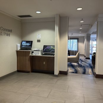 Fairfield - Connect & Print - Hotels Near Me - Bradenton, Florida