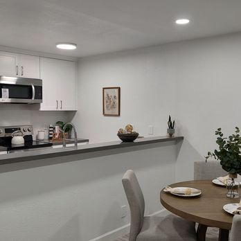 F&D Staging - Kitchen - Home Staging Near Me F&D Staging - Kitchen - Home Staging Near Me