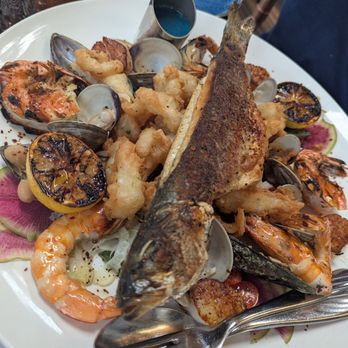Fattoria E Mare - Seafood Platter - Italian Near Me - Half Moon Bay, California Fattoria E Mare - Seafood Platter - Italian Near Me - Half Moon Bay, California
