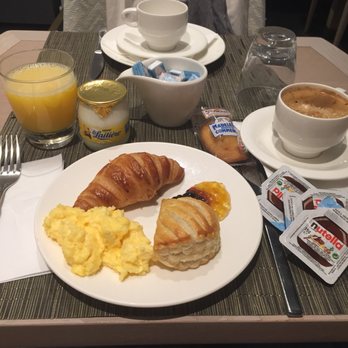 Hôtel le Royal - Breakfast was amazing. - Hotels Near Me - Paris, 75