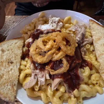 Sloppy Joe's - Mac & Cheese with BBQ chicken - New American Near Me - Hubertus, Wisconsin Sloppy Joe's - Mac & Cheese with BBQ chicken - New American Near Me - Hubertus, Wisconsin