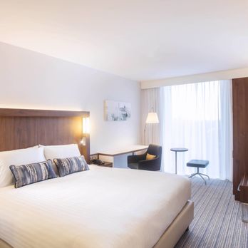 Courtyard by Marriott Luton Airport - Hotels Near Me - Luton, LUT Courtyard by Marriott Luton Airport - Hotels Near Me - Luton, LUT