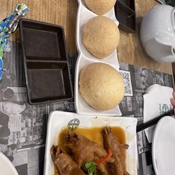 Tim Ho Wan - Oh do try their specialty bun.  It's good when it's freshly served. I took some home and it's not as good as when it was served in resto.