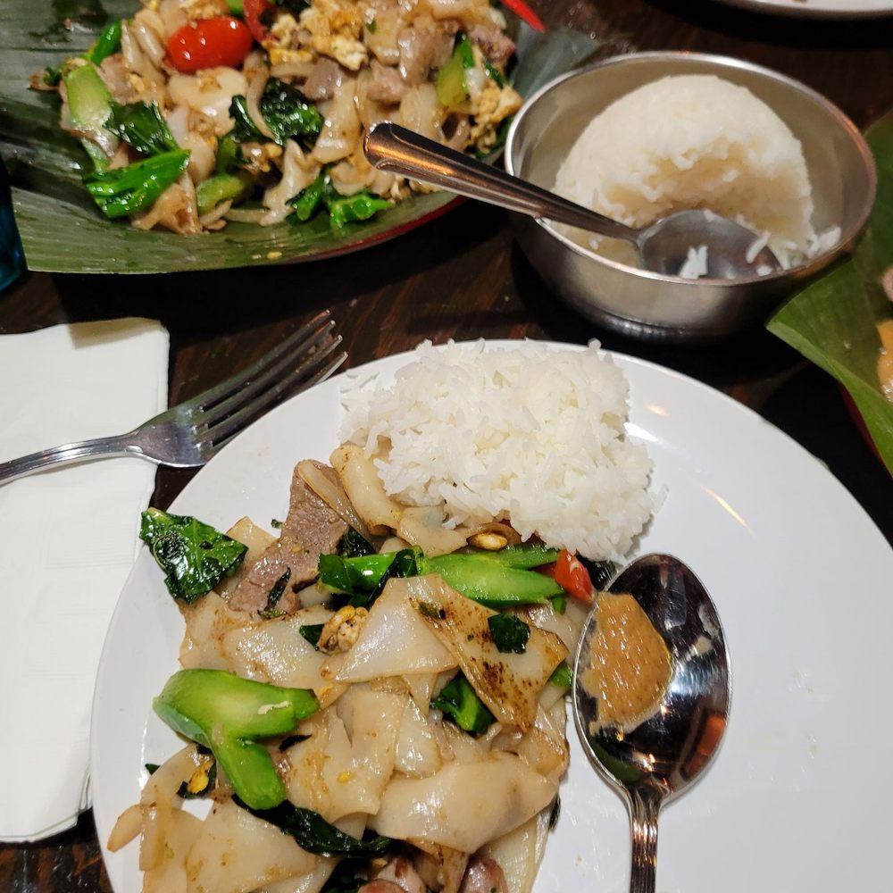 Sweet Basil Thai - Thai Near Me - Berkeley, California Sweet Basil Thai - Thai Near Me - Berkeley, California