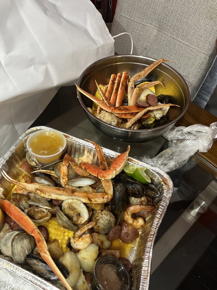 Island Seafood Logo