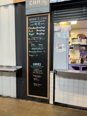 Momo Cha by null
