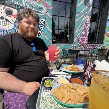 Centro - Chips and Salsa - Cocktail Bars Near Me - Minneapolis, Minnesota