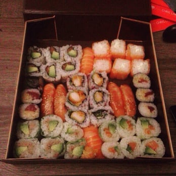 Sushi Shop - Box for two - Japanese Near Me - Toulouse, 31 Sushi Shop - Box for two - Japanese Near Me - Toulouse, 31
