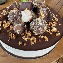 Klean Sweets - SNICKERS Cake