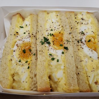 Pillow Talk Cafe Pasadena - Egg Heaven - Coffee & Tea Near Me - Pasadena, California