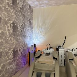 PureLux Scalp Spa - Scalp treatment room