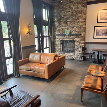Starbucks - Seating area - Coffee & Tea Near Me - Leavenworth, Washington Starbucks - Seating area - Coffee & Tea Near Me - Leavenworth, Washington