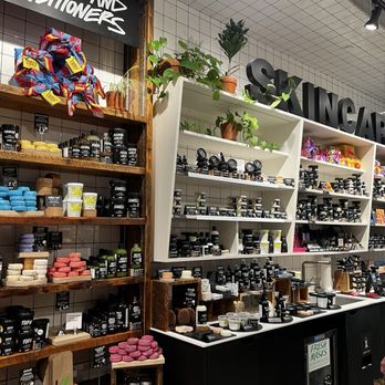Lush Cosmetics Glendale - Cosmetics & Beauty Supply Near Me - Glendale, Arizona Lush Cosmetics Glendale - Cosmetics & Beauty Supply Near Me - Glendale, Arizona