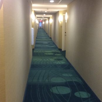 SpringHill Suites by Marriott Wisconsin Dells - Well lite hallway. - Hotels Near Me - Wisconsin Dells, Wisconsin