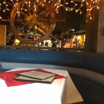 Harbor Pub & Pizza - Interior seating facing the bar - Pizza Near Me - Honolulu, Hawaii
