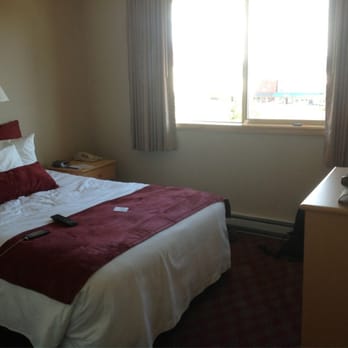 Totem Square Hotel & Marina - Small room but clean - Hotels Near Me - Sitka, Alaska