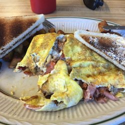 Brown Bag Deli - Brown Bag omelete!