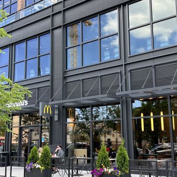 McDonald’s - Burgers Near Me - Chicago, Illinois McDonald’s - Burgers Near Me - Chicago, Illinois