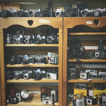 Renninger's Antique Center - Antiques Near Me - Mount Dora, Florida