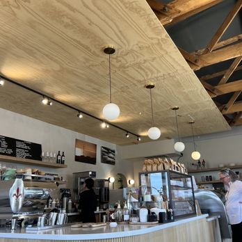 Cloud9 Coffee - Interior - Coffee & Tea Near Me - Palo Alto, California