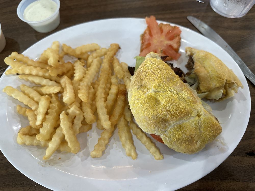 TUCK POINT BAR & GRILL Updated October 2024 101 S Main St