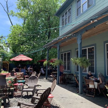 Huckleberry - Patio area - Bars Near Me - New Paltz, New York