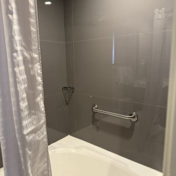 Alexis Park Resort - Garden tub - Resorts Near Me - Las Vegas, Nevada Alexis Park Resort - Garden tub - Resorts Near Me - Las Vegas, Nevada