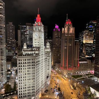 LH Rooftop - Cocktail Bars Near Me - Chicago, Illinois LH Rooftop - Cocktail Bars Near Me - Chicago, Illinois