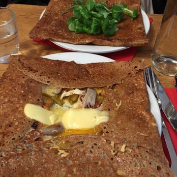 La Crêperie Bretonne - Two savory crepes. Don't you feel like diving into that pool of butter and splashing around like you just don't care? - Creperies Near Me - Paris, 75 La Crêperie Bretonne - Two savory crepes. Don't you feel like diving into that pool of butter and splashing around like you just don't care? - Creperies Near Me - Paris, 75