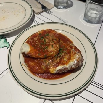 Jon & Vinny's - Italian Near Me - Calabasas, California