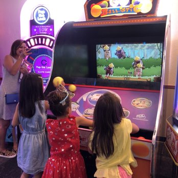 Chuck E. Cheese - Pizza Near Me - San Jose, California