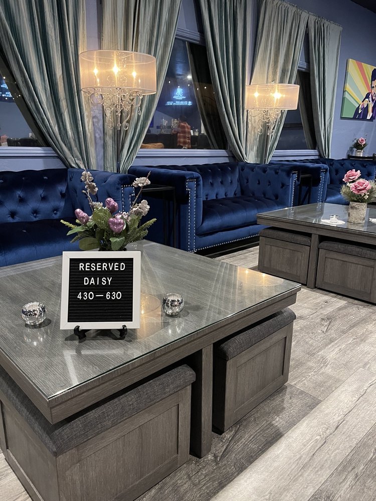 THE LOUNGE 65 Photos & 70 Reviews 220 Oak St, Brentwood, California Cocktail Bars Phone