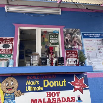 Manuela Malasada - The ordering counter- good social distancing policy - Donuts Near Me - Kahului , Hawaii