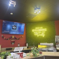 Birrieria El Tijuanazo - Clean atmosphere