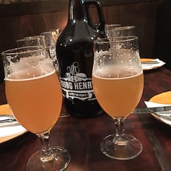 Elite Event: Meet The Maker Young Henrys - The first tasting of the night, and a two litre "Darwin stubbie"/Growler for comparison.