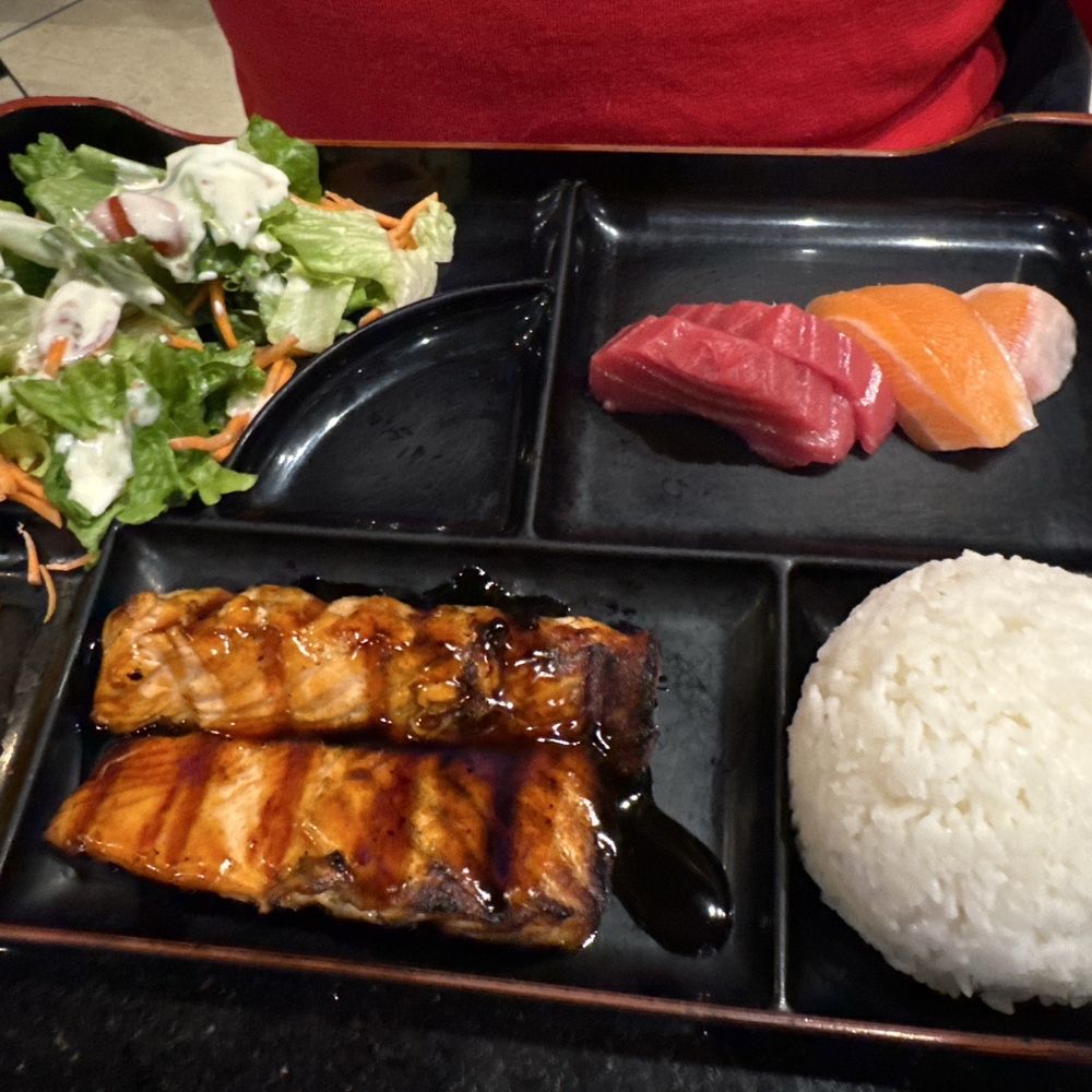 Tang's Sushi - Sushi Bars Near Me - Roseville, California Tang's Sushi - Sushi Bars Near Me - Roseville, California