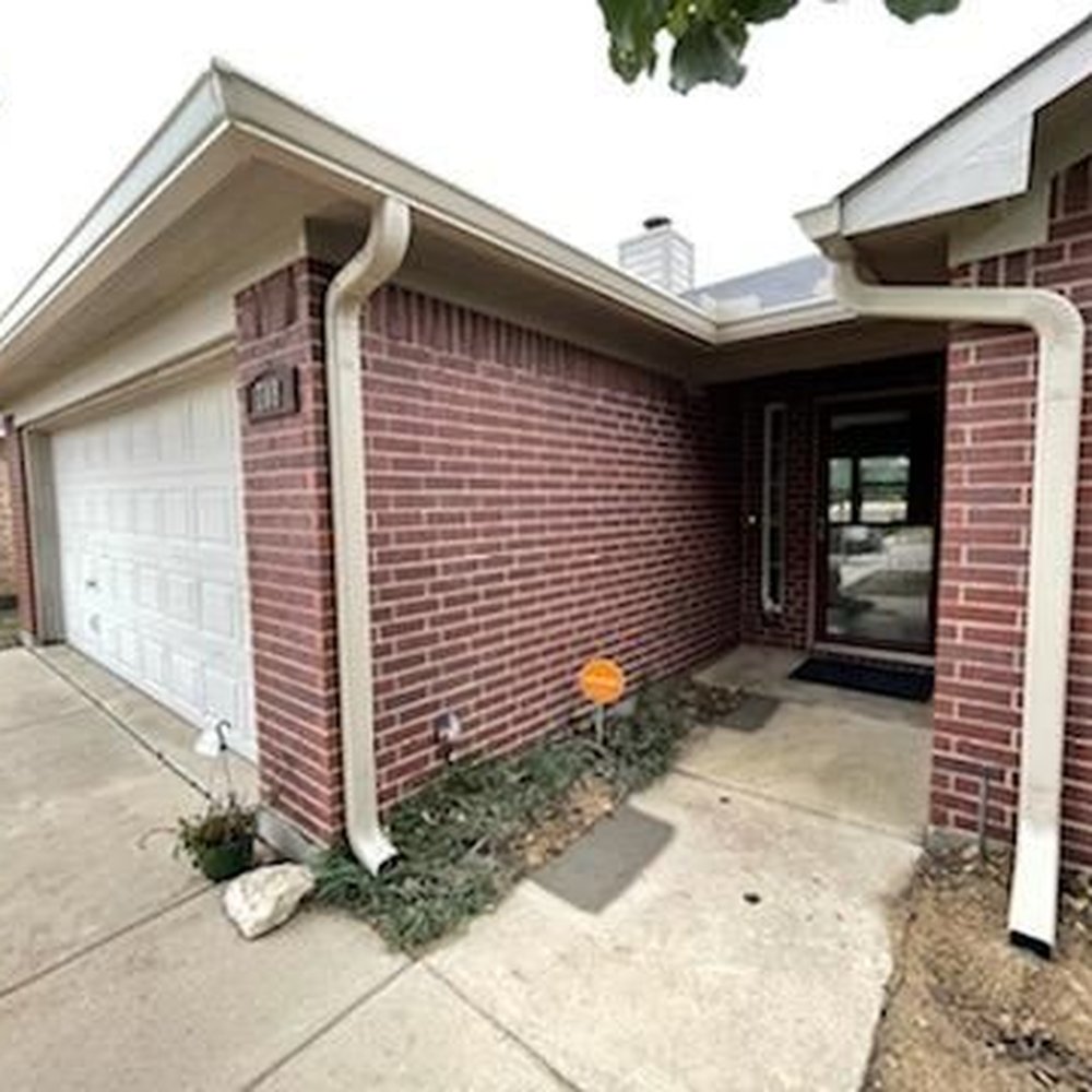 LeafLess Gutters Of Texas - New gutters - Gutter Services Near Me - Duncanville, Texas LeafLess Gutters Of Texas - New gutters - Gutter Services Near Me - Duncanville, Texas