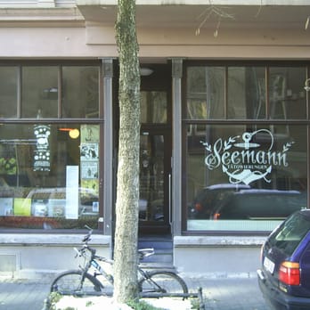 Underdog Recordstore - Books, Mags, Music & Video Near Me - Cologne, NW Underdog Recordstore - Books, Mags, Music & Video Near Me - Cologne, NW