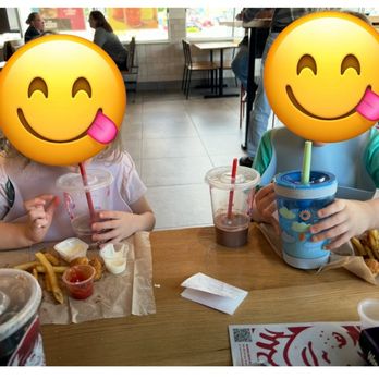 Wendy’s - Great meal and visit at South Milwaukee Wendy's. Thanks for the kind service. - Burgers Near Me - South Milwaukee, Wisconsin Wendy’s - Great meal and visit at South Milwaukee Wendy's. Thanks for the kind service. - Burgers Near Me - South Milwaukee, Wisconsin