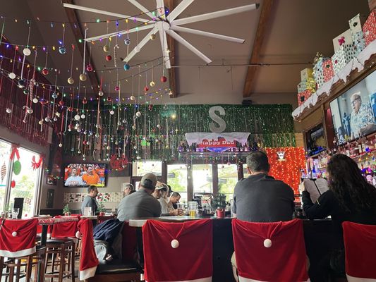 Selma's Chicago Pizzeria & Tap Room by null