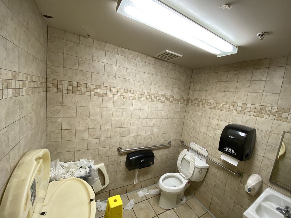 SAFEWAY Updated September 2024 18 Reviews 2204A W Nob Hill Blvd