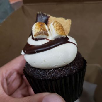 Sweet Avenue Bake Shop - S’Mores of course !!! - Bakeries Near Me - Rutherford, New Jersey