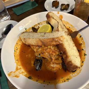 Charlys Waterfront - Seafood stew lobster, shrimp and scallops with crusty fresh bread. - Seafood Near Me - Essex, Maryland
